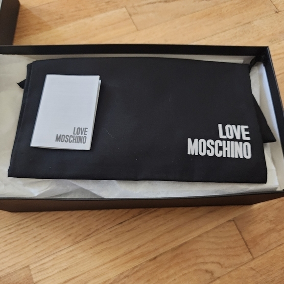 ❤️Love Moschino❤️Slip-on Leather/ Rhinestone Heart Pump SZ36 MADE IN ITALY - Picture 7 of 9